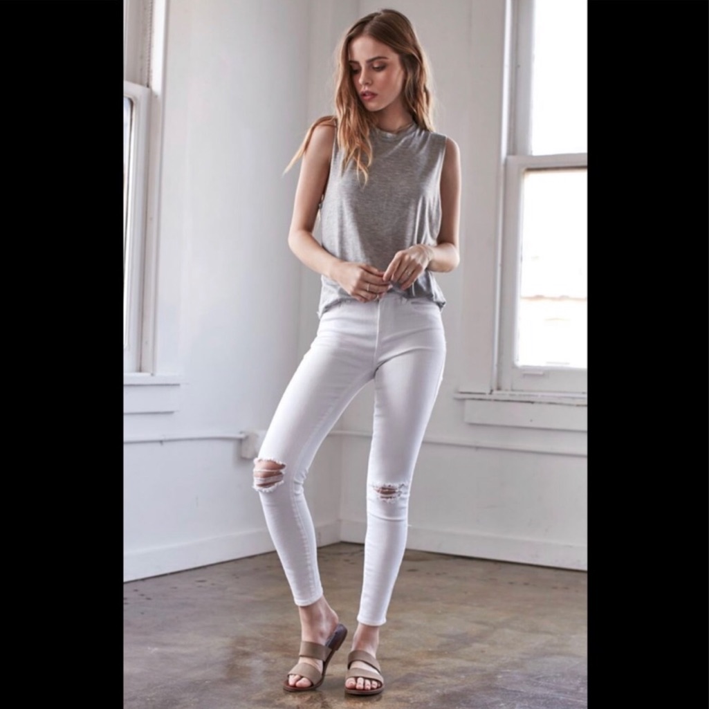 Bullhead Distressed Mid Rise Skinniest Ankle Jeans
